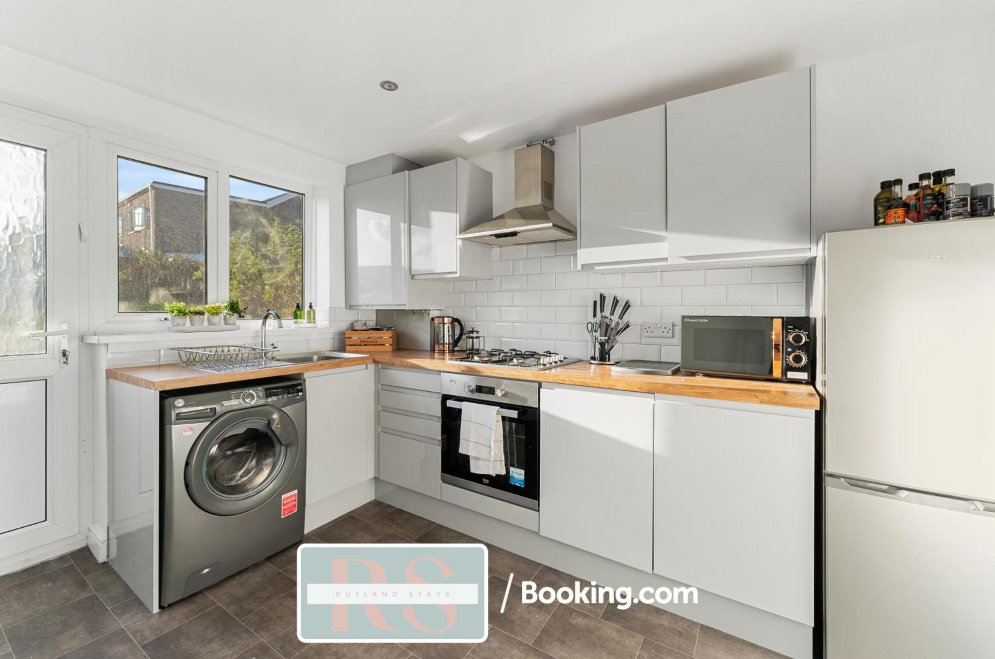 Contractors Accommodation South Wales By Rutland Stays Short Lets & Serviced Accommodation Pentre Treorky Zewnętrze zdjęcie
