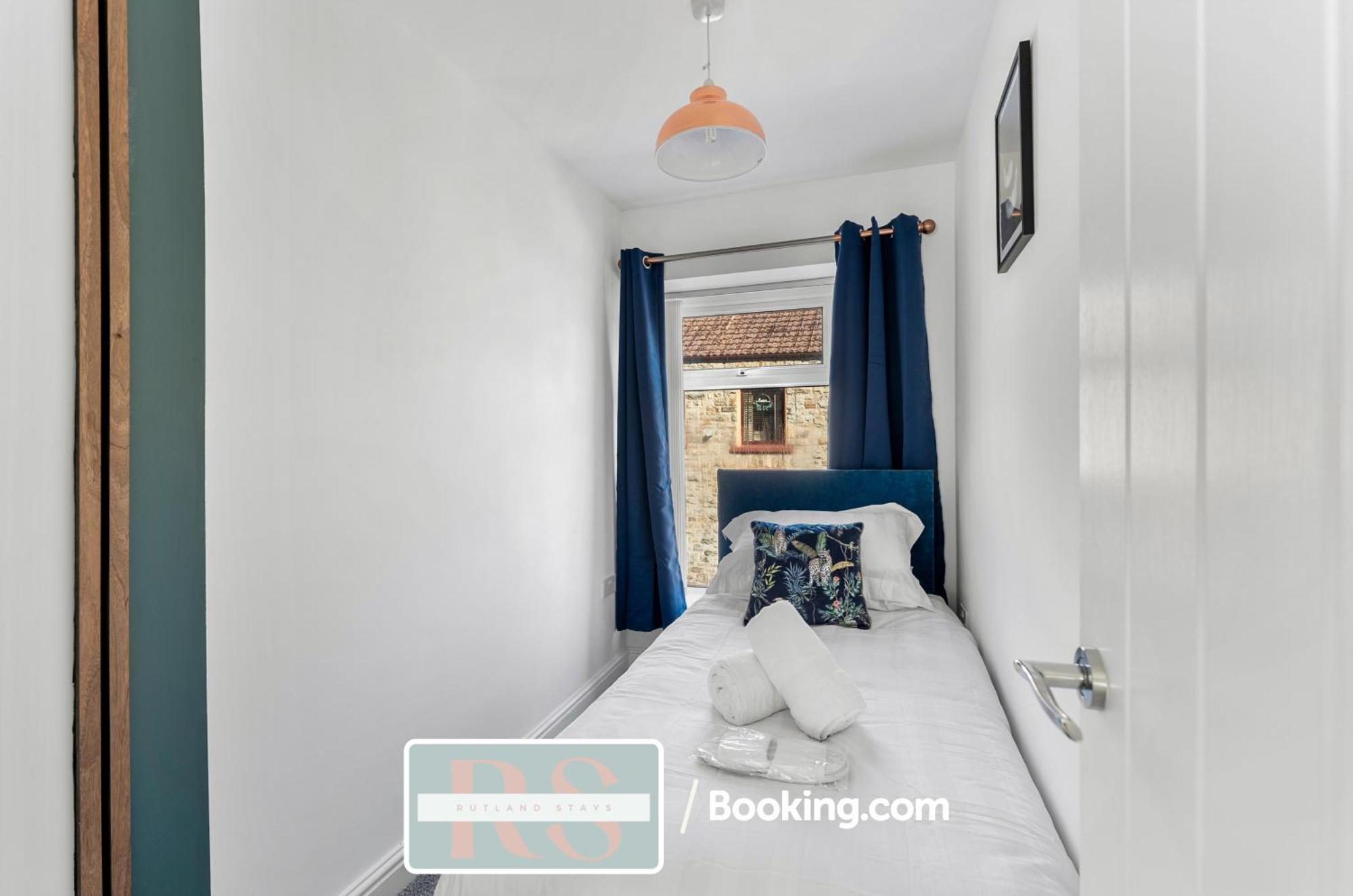Contractors Accommodation South Wales By Rutland Stays Short Lets & Serviced Accommodation Pentre Treorky Zewnętrze zdjęcie